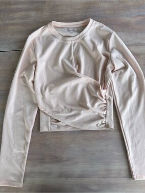 Kalani Hilliker Alyce Paris Pale Blush Twist-Front Long Sleeve Crop Top